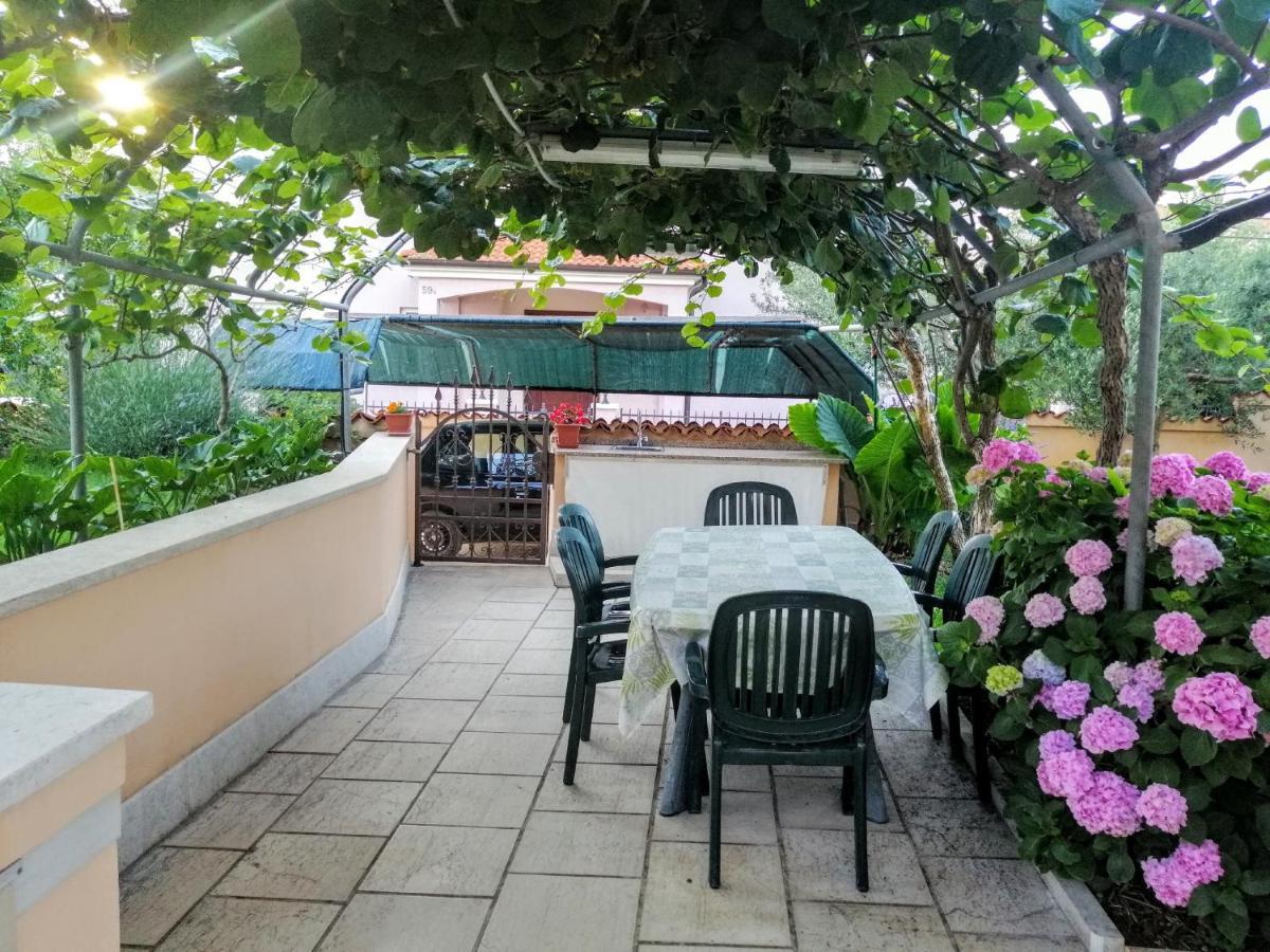 Apartman 100M2, Full Opremljen, Privatni Parking. Пула Экстерьер фото