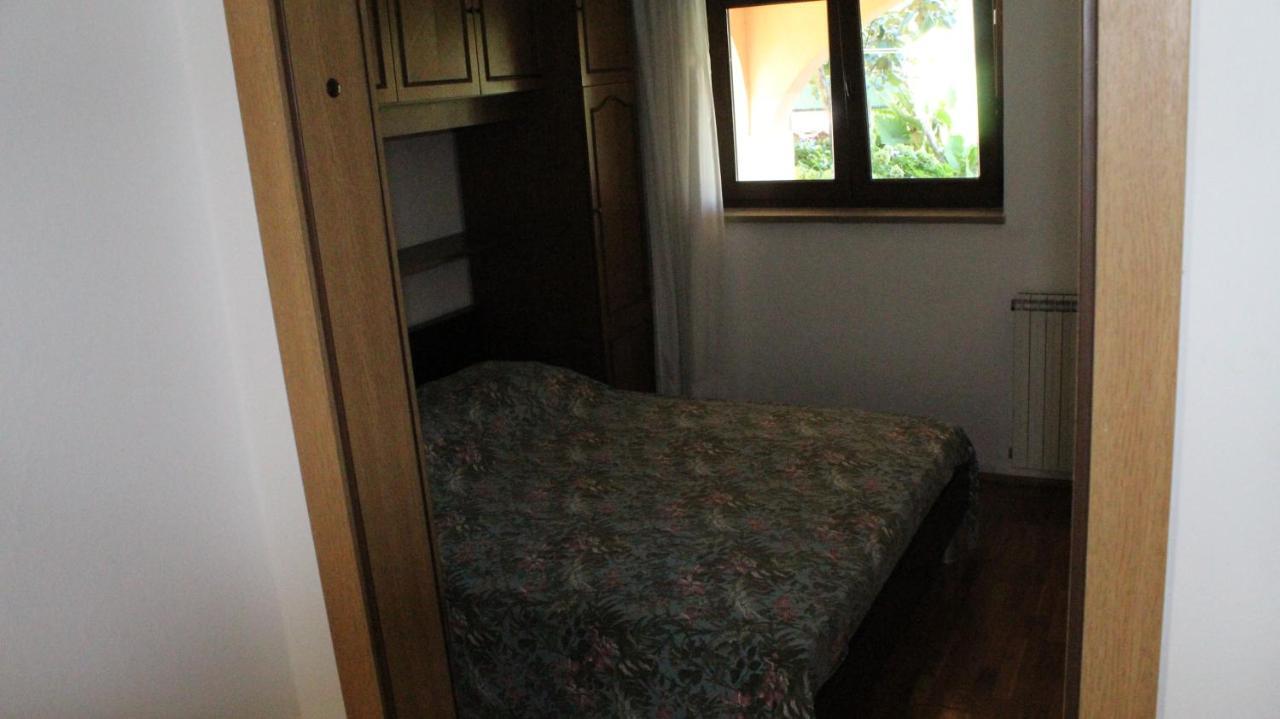 Apartman 100M2, Full Opremljen, Privatni Parking. Пула Экстерьер фото